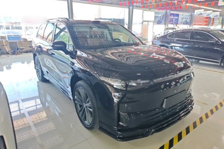 Used Leapmotor C16 2026 Extended-Range 280 LiDAR Zhizun Edition 6 Seats Front Right 45 Deg