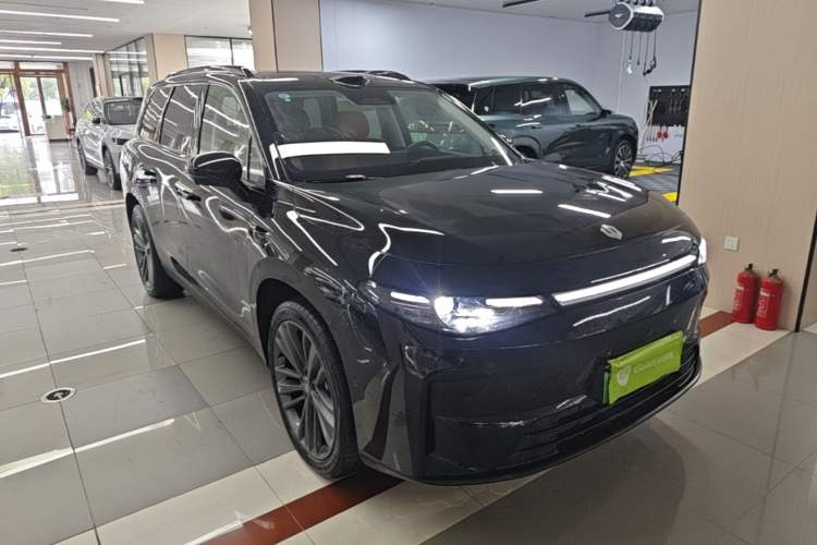 Used Leapmotor C16 2026 Extended-Range 280 LiDAR Zhizun Edition 6 Seats Front Right 45 Deg