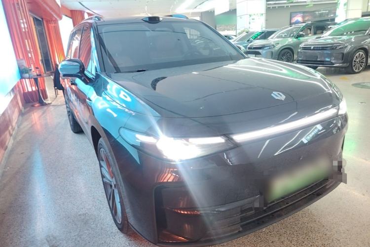 Used Leapmotor C16 2026 Extended-Range 280 LiDAR Zhizun Edition 6 Seats Front Right 45 Deg