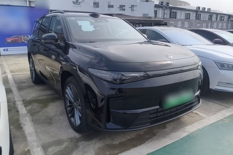 Used Leapmotor C16 2026 Extended-Range 280 LiDAR Zhizun Edition 6 Seats Front Right 45 Deg