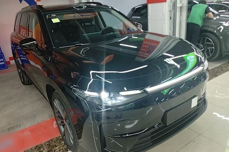 Used Leapmotor C16 2026 Extended-Range 280 LiDAR Zhizun Edition 6 Seats Front Right 45 Deg