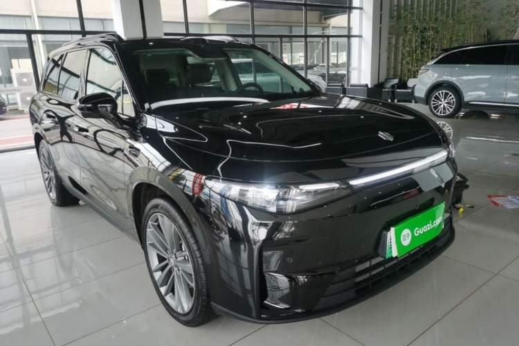 Used Leapmotor C16 2026 Extended-Range 280 LiDAR Zhizun Edition 6 Seats Front Right 45 Deg
