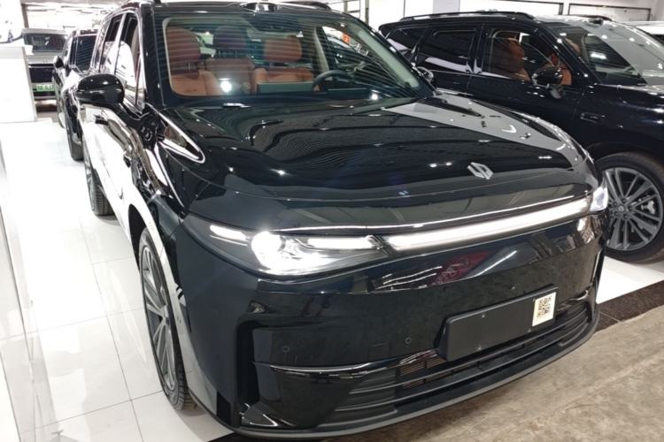Used Leapmotor C16 2026 Extended-Range 280 LiDAR Zhizun Edition 6 Seats Front Right 45 Deg