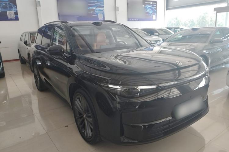 Used Leapmotor C16 2026 Extended-Range 280 LiDAR Zhizun Edition 6 Seats Front Right 45 Deg