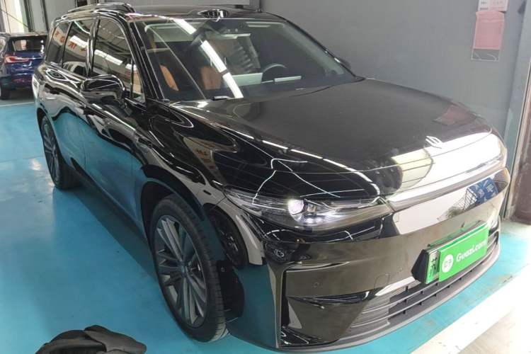 Used Leapmotor C16 2026 Extended-Range 280 LiDAR Zhizun Edition 6 Seats Front Right 45 Deg