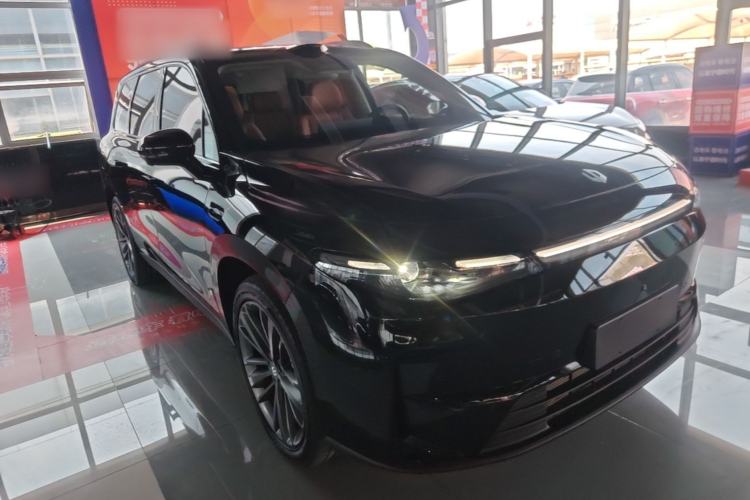 Used Leapmotor C16 2026 Extended-Range 280 LiDAR Zhizun Edition 6 Seats Front Right 45 Deg