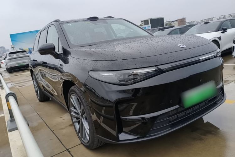 Used Leapmotor C16 2026 Extended-Range 280 LiDAR Zhizun Edition 6 Seats Front Right 45 Deg