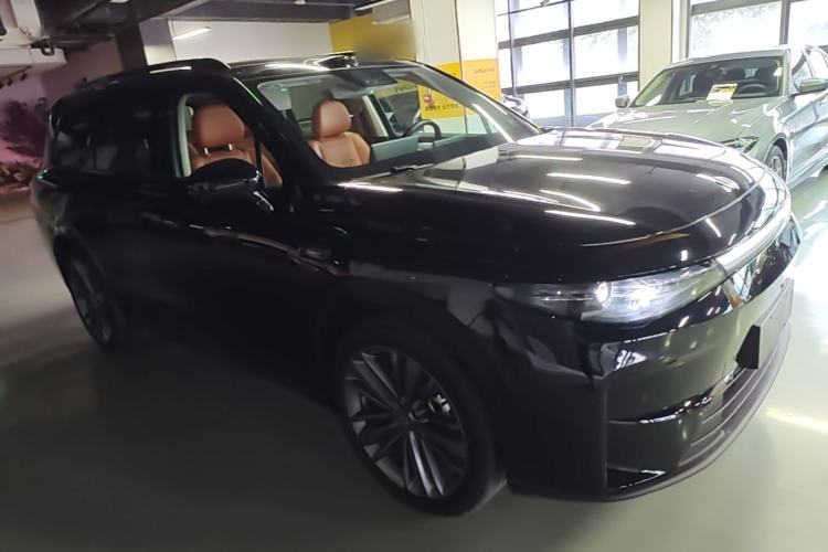 Used Leapmotor C16 2026 Extended-Range 280 LiDAR Zhizun Edition 6 Seats Front Right 45 Deg