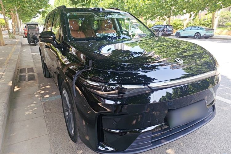 Used Leapmotor C16 2026 Extended-Range 280 LiDAR Zhizun Edition 6 Seats Front Right 45 Deg