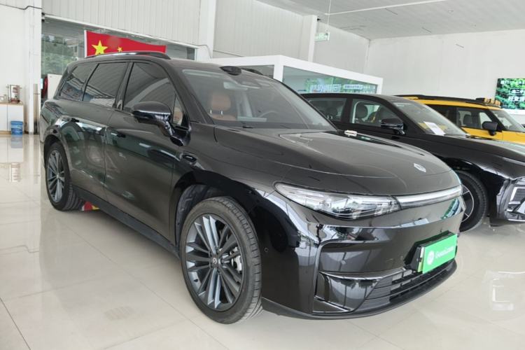 Used Leapmotor C16 2026 Extended-Range 280 LiDAR Zhizun Edition 6 Seats Front Right 45 Deg