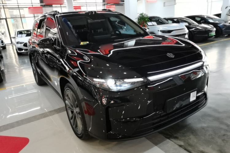Used Leapmotor C16 2026 Extended-Range 280 LiDAR Zhizun Edition 6 Seats Front Right 45 Deg