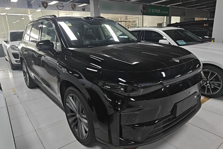 Used Leapmotor C16 2026 Extended-Range 280 LiDAR Zhizun Edition 6 Seats Front Right 45 Deg