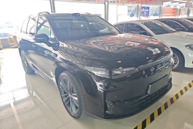 Used Leapmotor C16 2026 Extended-Range 280 LiDAR Zhizun Edition 6 Seats Front Right 45 Deg
