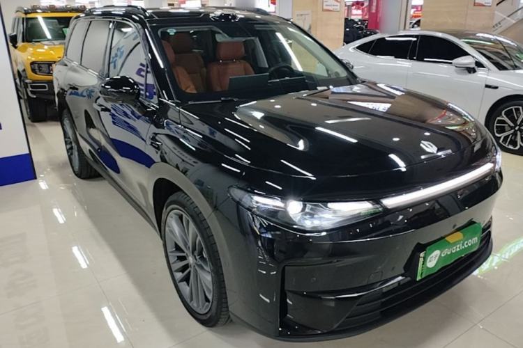 Used Leapmotor C16 2026 Extended-Range 280 LiDAR Zhizun Edition 6 Seats Front Right 45 Deg