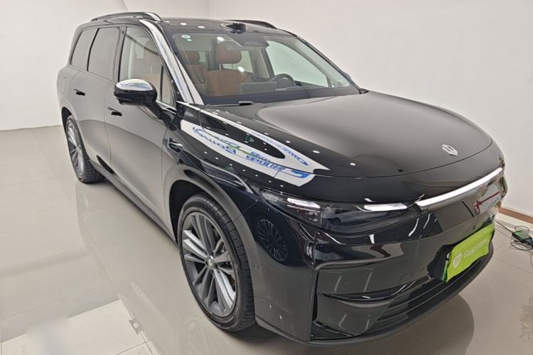 Used Leapmotor C16 2026 Extended-Range 280 LiDAR Zhizun Edition 6 Seats Front Right 45 Deg