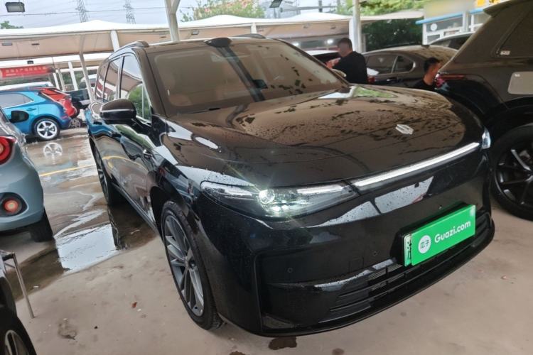 Used Leapmotor C16 2026 Extended-Range 280 LiDAR Zhizun Edition 6 Seats Front Right 45 Deg