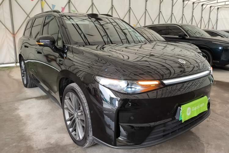 Used Leapmotor C16 2026 Extended-Range 280 LiDAR Zhizun Edition 6 Seats Front Right 45 Deg
