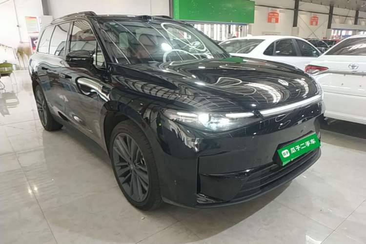 Used Leapmotor C16 2026 Extended-Range 280 LiDAR Zhizun Edition 6 Seats Front Right 45 Deg
