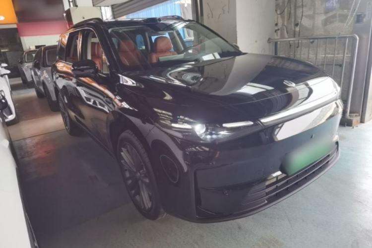 Used Leapmotor C16 2026 Extended-Range 280 LiDAR Zhizun Edition 6 Seats Front Right 45 Deg