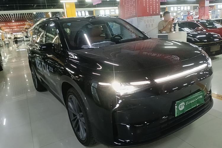 Used Leapmotor C16 2026 Extended-Range 280 LiDAR Zhizun Edition 6 Seats Front Right 45 Deg