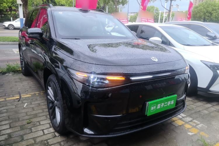 Used Leapmotor C16 2026 Extended-Range 280 LiDAR Zhizun Edition 6 Seats Front Right 45 Deg
