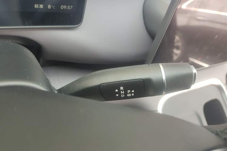 Used Leapmotor C16 2026 All-Electric 630 LiDAR Zhizun Edition 6 Seats Gear Lever