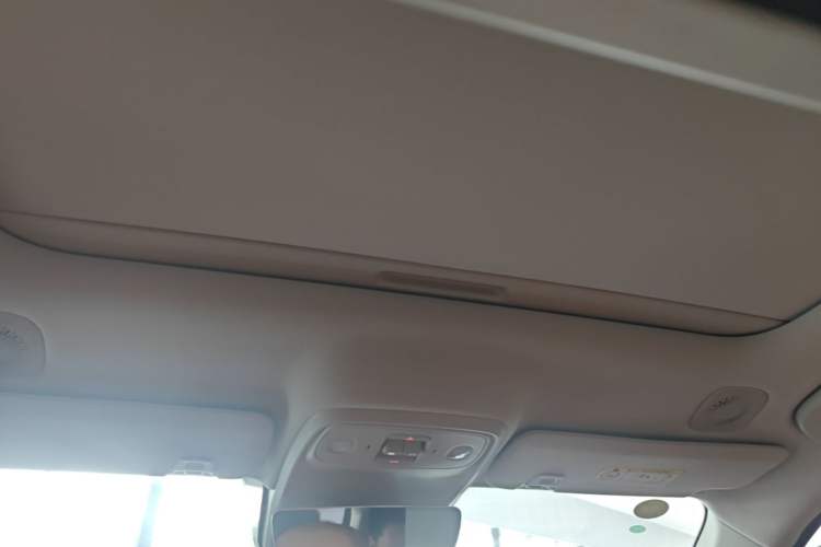 Used Leapmotor C16 2026 Extended-Range 280 LiDAR Zhizun Edition 6 Seats Headliner