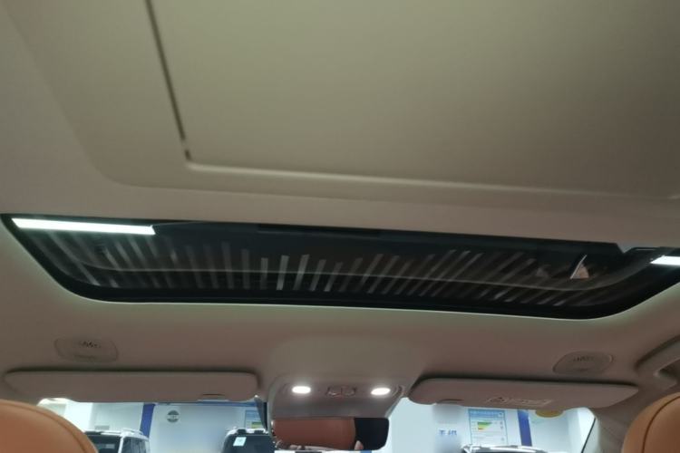 Used Leapmotor C16 2026 Extended-Range 280 LiDAR Zhizun Edition 6 Seats Headliner