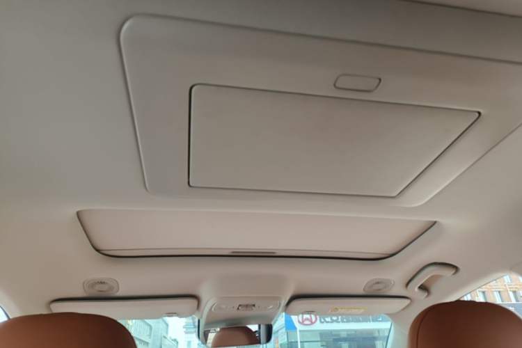 Used Leapmotor C16 2026 Extended-Range 280 LiDAR Zhizun Edition 6 Seats Headliner