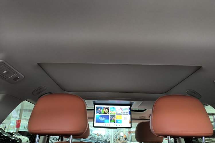 Used Leapmotor C16 2026 Extended-Range 280 LiDAR Zhizun Edition 6 Seats Headliner