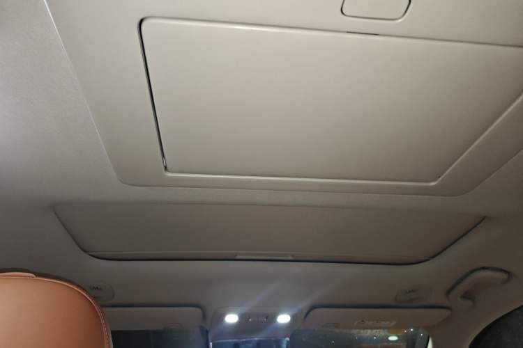 Used Leapmotor C16 2026 Extended-Range 280 LiDAR Zhizun Edition 6 Seats Headliner