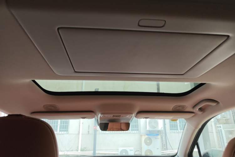 Used Leapmotor C16 2026 Extended-Range 280 LiDAR Zhizun Edition 6 Seats Headliner