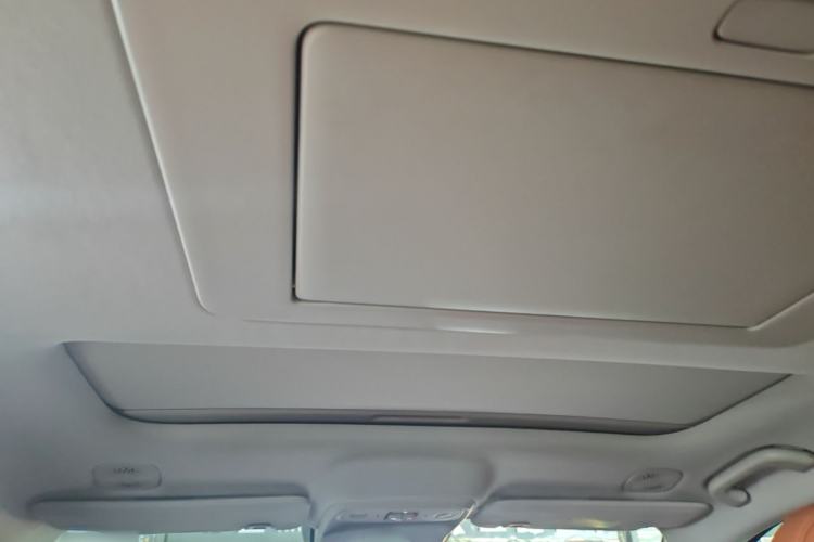Used Leapmotor C16 2026 Extended-Range 280 LiDAR Zhizun Edition 6 Seats Headliner