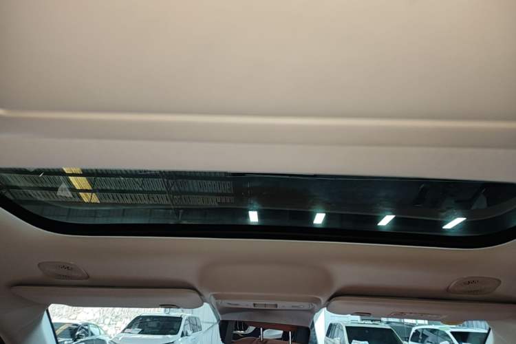 Used Leapmotor C16 2026 Extended-Range 280 LiDAR Zhizun Edition 6 Seats Headliner