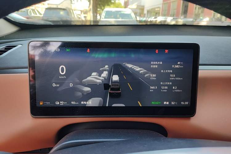 Used Leapmotor C16 2026 Extended-Range 280 LiDAR Zhizun Edition 6 Seats Instrument Cluster
