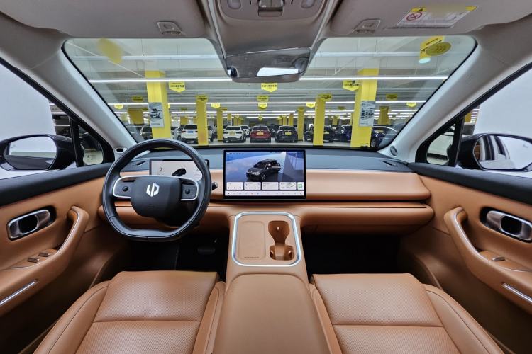 Used Leapmotor C16 2026 Extended-Range 280 LiDAR Zhizun Edition 6 Seats Interior 1