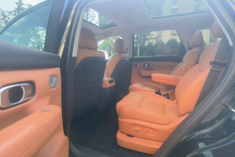 Used Leapmotor C16 2026 Extended-Range 280 LiDAR Zhizun Edition 6 Seats Interior 2