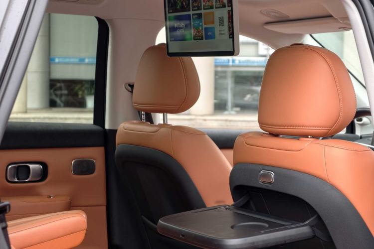 Used Leapmotor C16 2026 Extended-Range 280 LiDAR Zhizun Edition 6 Seats Interior 3