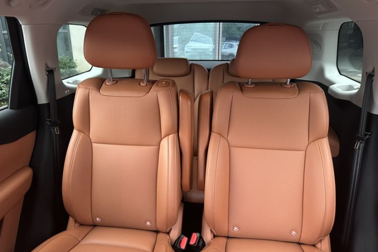Used Leapmotor C16 2026 Extended-Range 280 LiDAR Zhizun Edition 6 Seats Interior 4