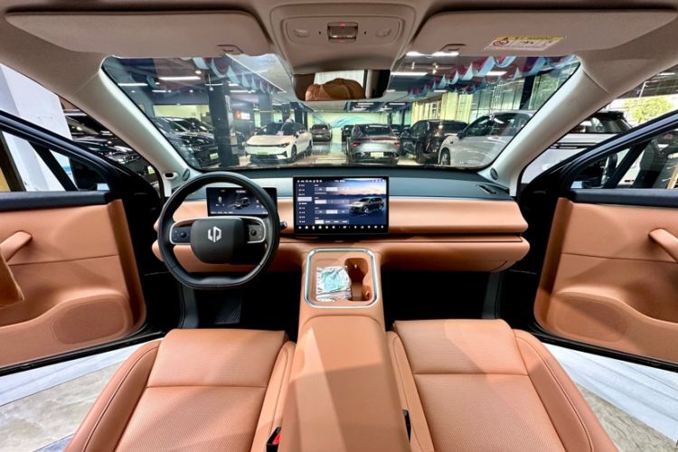 Used Leapmotor C16 2026 Extended-Range 280 LiDAR Zhizun Edition 6 Seats Interior 4