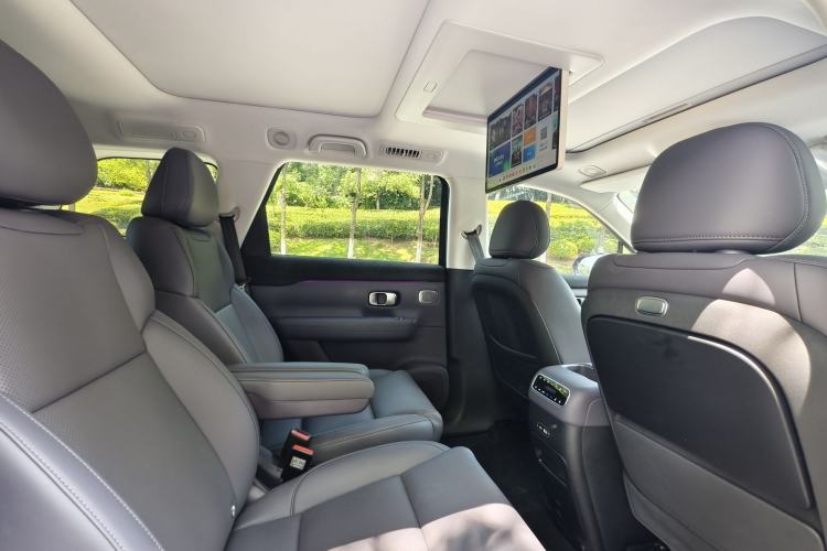 Used Leapmotor C16 2026 All-Electric 630 LiDAR Zhizun Edition 6 Seats Interior 4