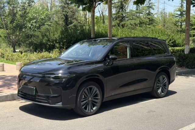 Used Leapmotor C16 2026 Extended-Range 280 LiDAR Zhizun Edition 6 Seats