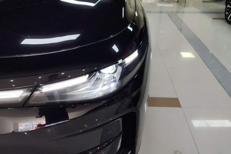 Used Leapmotor C16 2026 Extended-Range 280 LiDAR Zhizun Edition 6 Seats Left Front Headlight