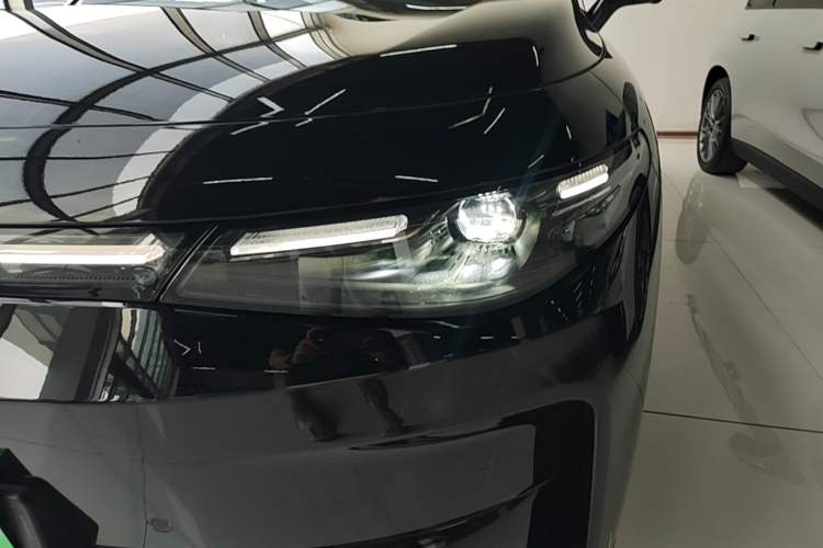 Used Leapmotor C16 2026 Extended-Range 280 LiDAR Zhizun Edition 6 Seats Left Front Headlight