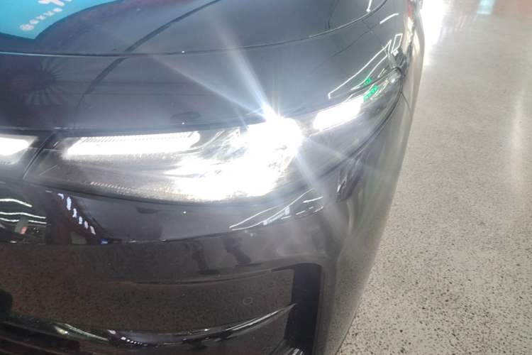 Used Leapmotor C16 2026 Extended-Range 280 LiDAR Zhizun Edition 6 Seats Left Front Headlight