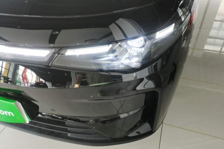 Used Leapmotor C16 2026 Extended-Range 280 LiDAR Zhizun Edition 6 Seats Left Front Headlight