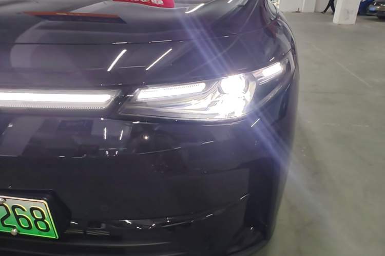 Used Leapmotor C16 2026 Extended-Range 280 LiDAR Zhizun Edition 6 Seats Left Front Headlight