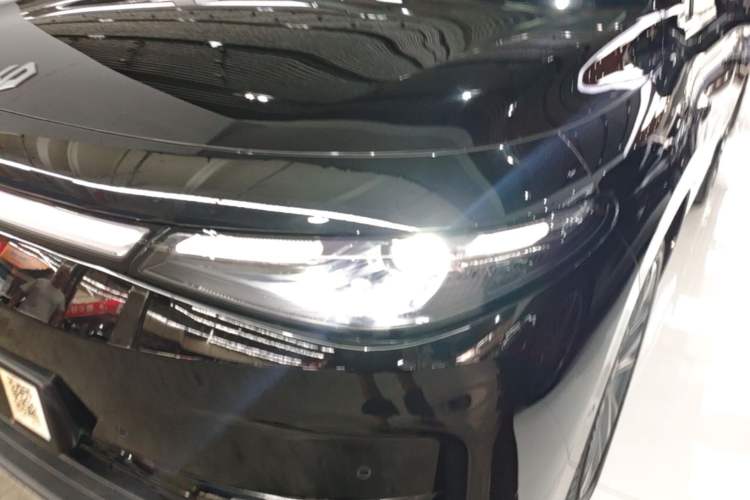 Used Leapmotor C16 2026 Extended-Range 280 LiDAR Zhizun Edition 6 Seats Left Front Headlight