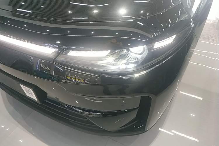 Used Leapmotor C16 2026 All-Electric 630 LiDAR Zhizun Edition 6 Seats Left Front Headlight