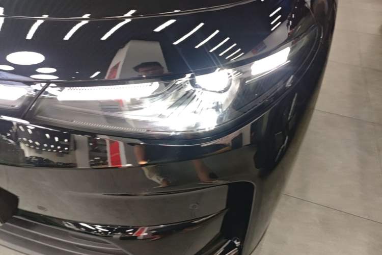 Used Leapmotor C16 2026 Extended-Range 280 LiDAR Zhizun Edition 6 Seats Left Front Headlight